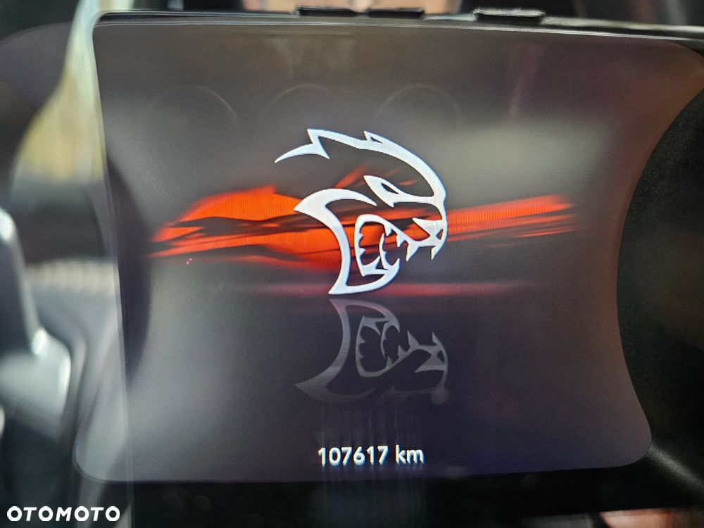 Dodge Challenger - 1