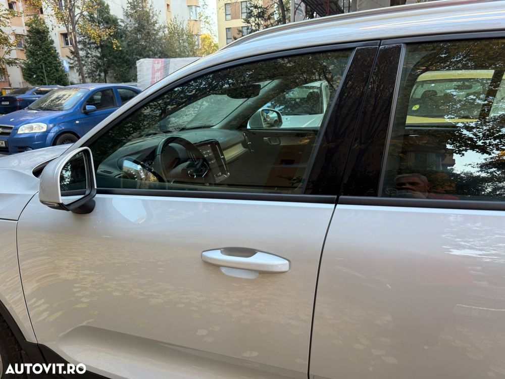 Volvo XC 40 T4 AWD Momentum - 5