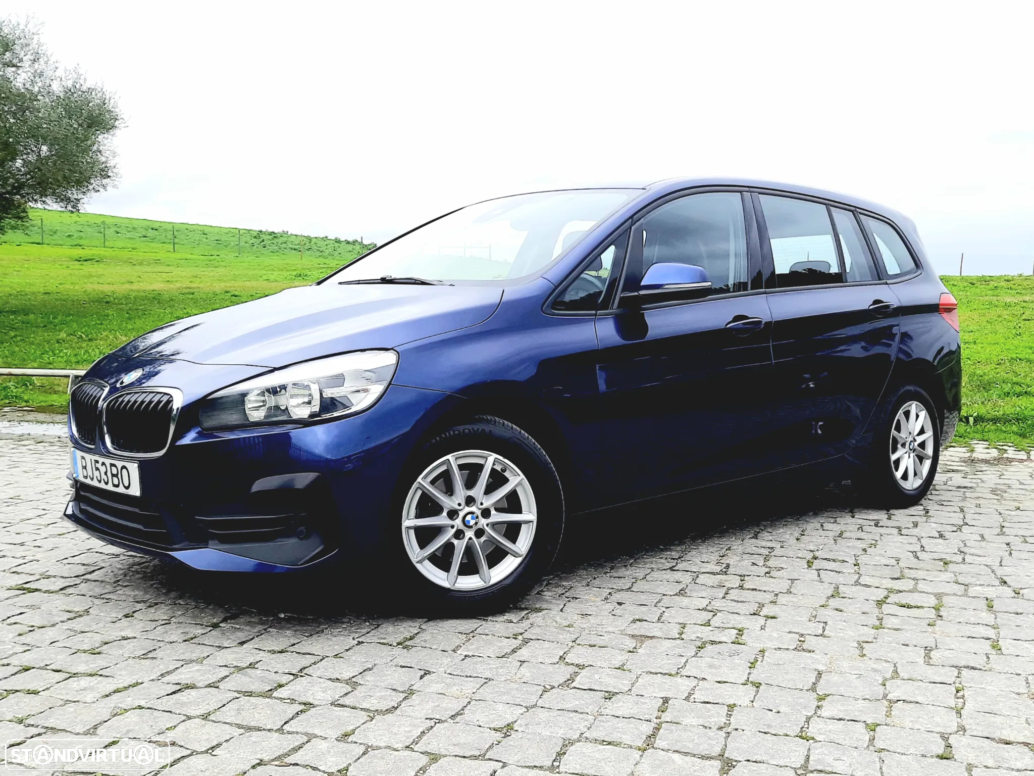 BMW 216 Gran Tourer d Line Luxury - 2
