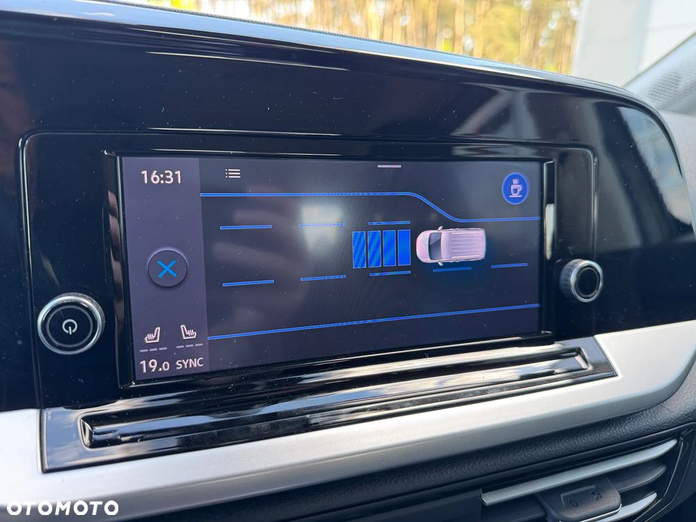 Ford Tourneo Connect 2.0 EcoBlue Active - 28