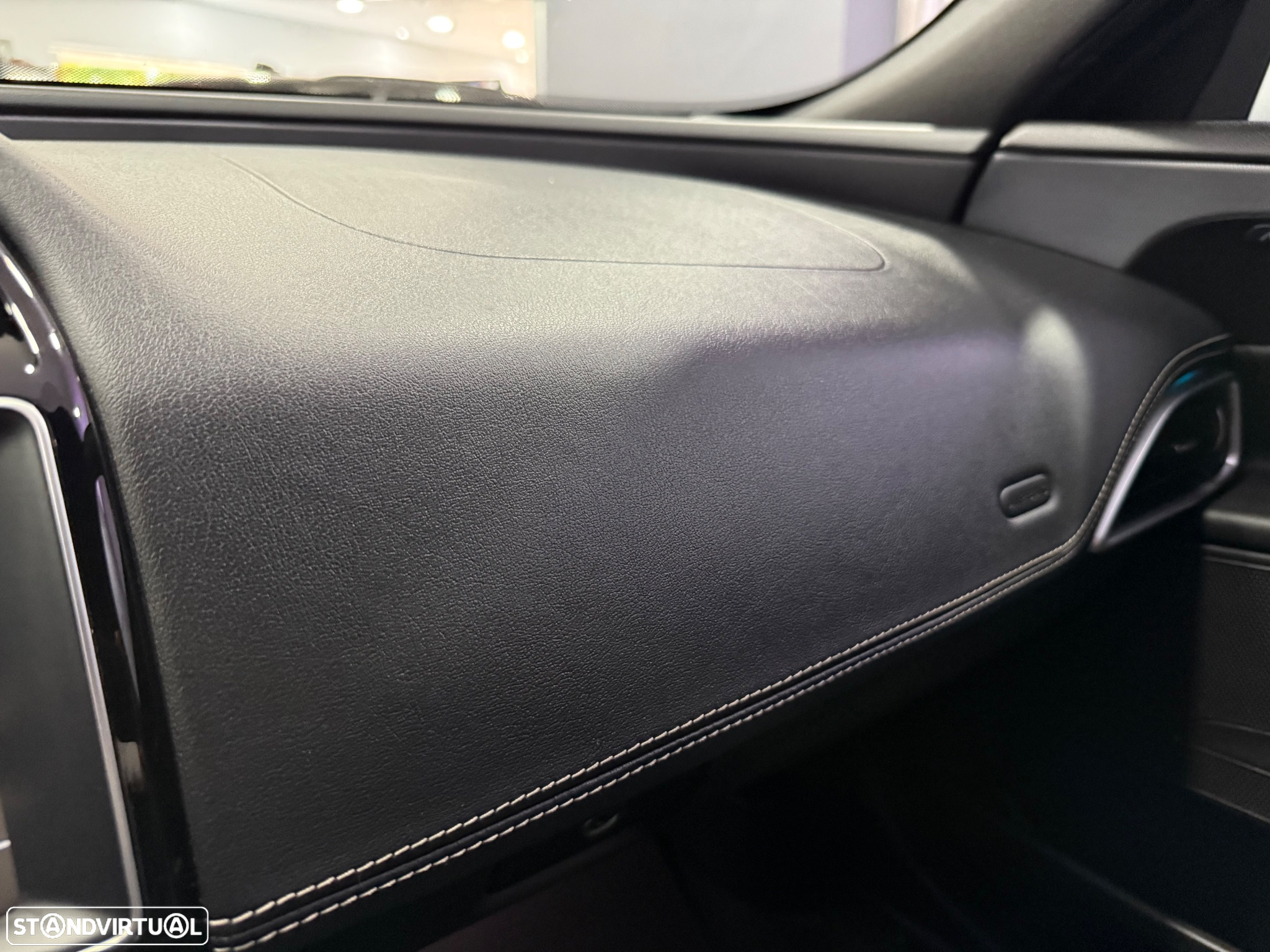Jaguar XE 2.0 D R-Sport Aut. - 26