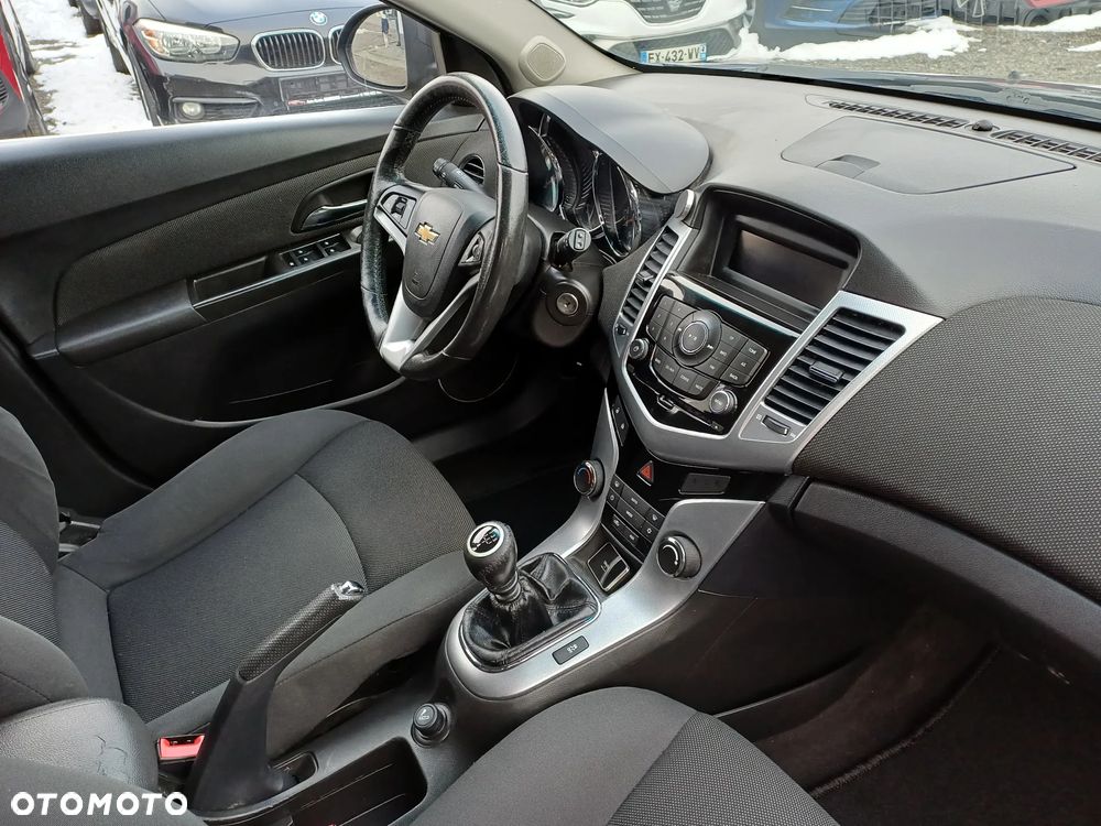 Chevrolet Cruze 1.8 LT+ - 11