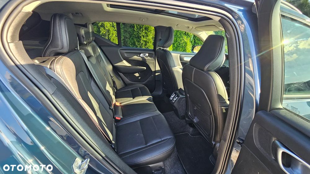 Volvo XC 40 - 23