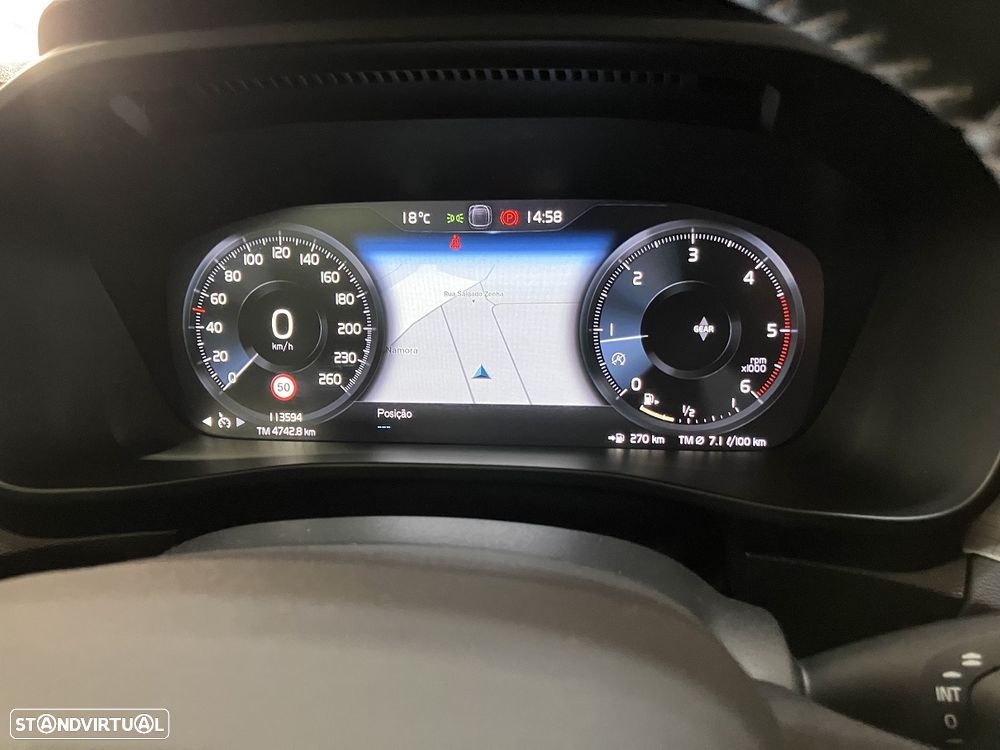 Volvo XC 40 2.0 D3 Momentum Plus - 48