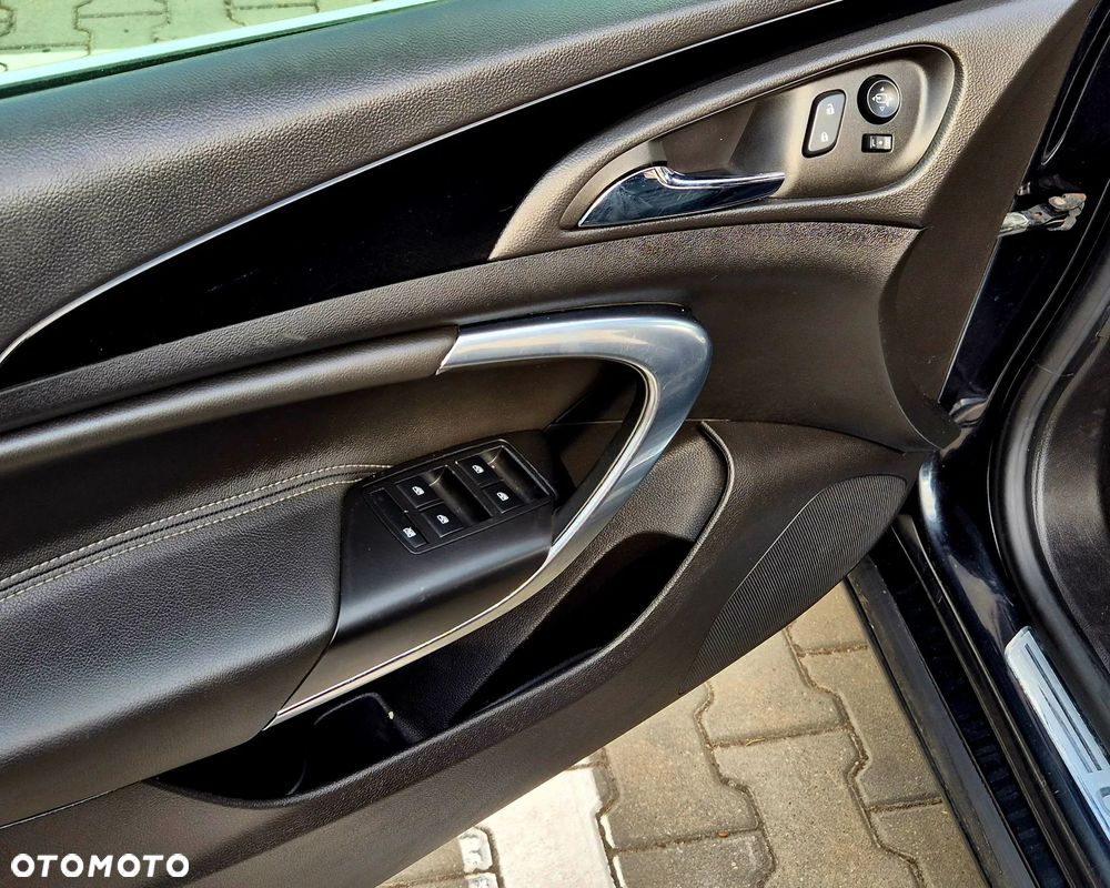 Opel Insignia 2.0 CDTI automatik Sport - 32