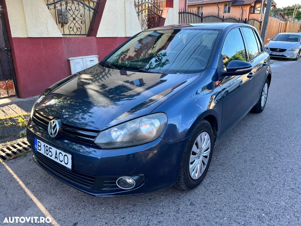 VOLKSWAGEN Golf 2012