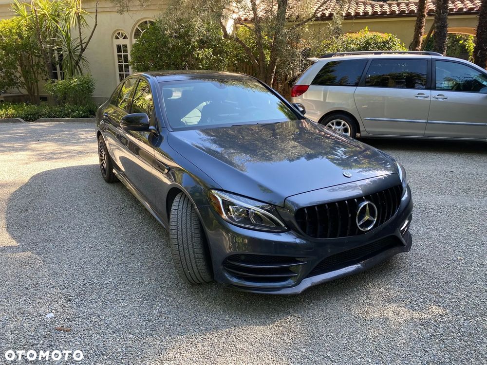Mercedes-Benz Klasa C 300 7G-TRONIC AMG Line - 7