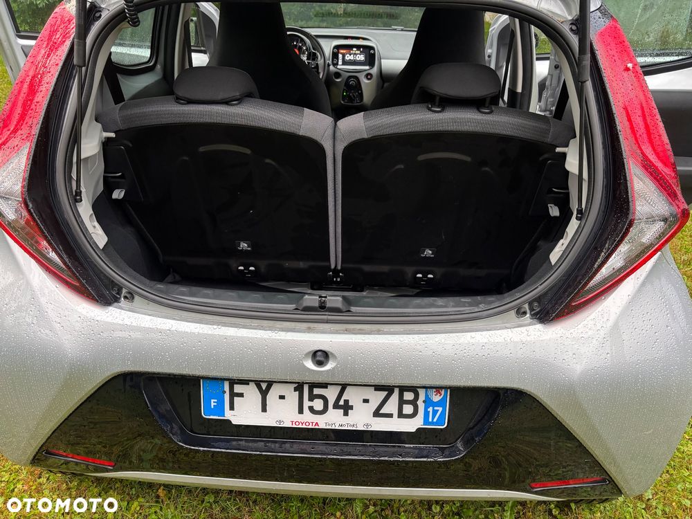 Toyota Aygo x-play - 21