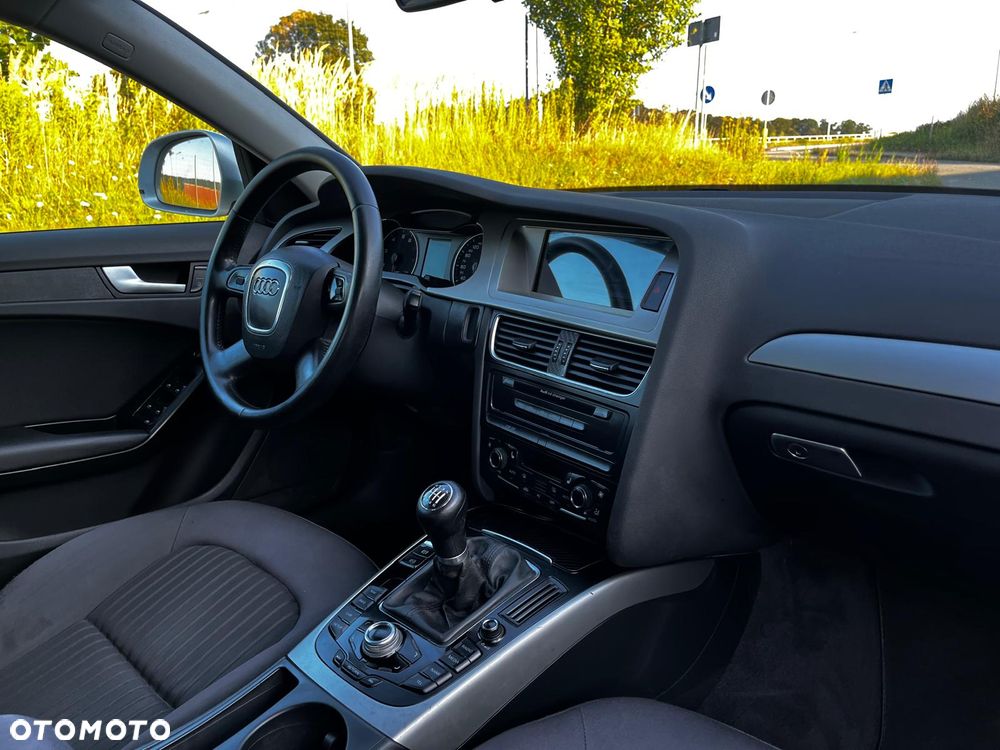 Audi A4 Avant - 13