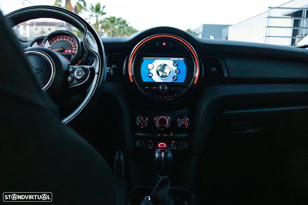 MINI 5 Portas One D - 15