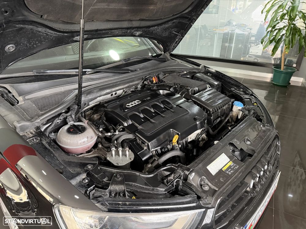 Audi A3 Limousine 2.0 TDI S tronic S line Sport Pack - 4