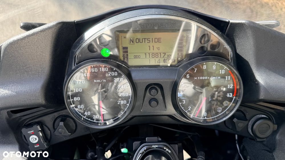Kawasaki GTR - 11