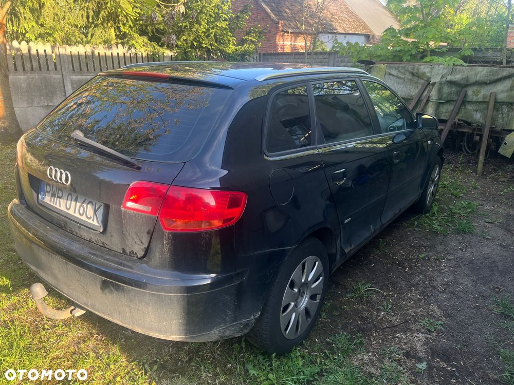 Audi A3 Sportback 1.6 Ambiente - 2