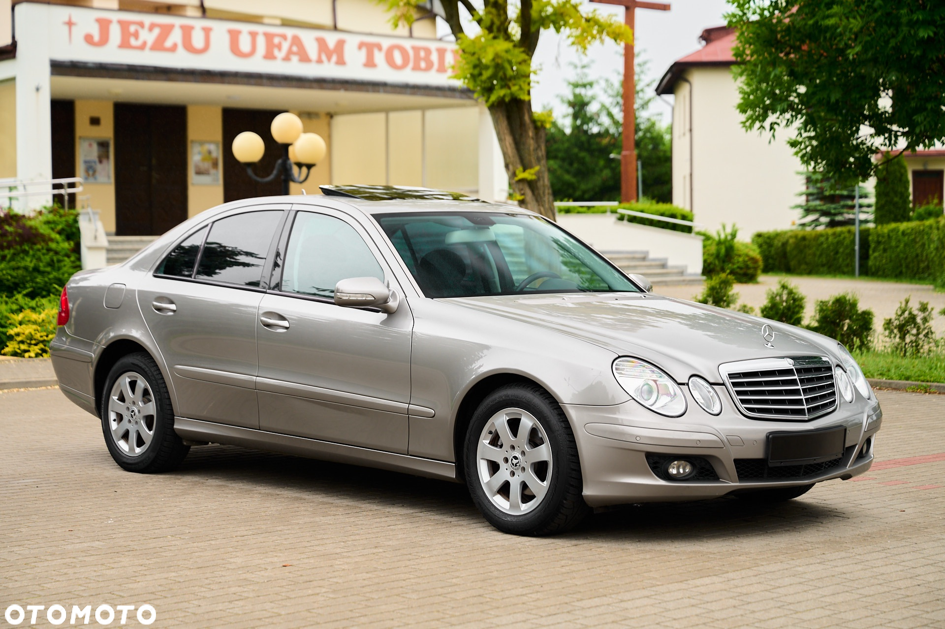 Mercedes-Benz Klasa E - 15