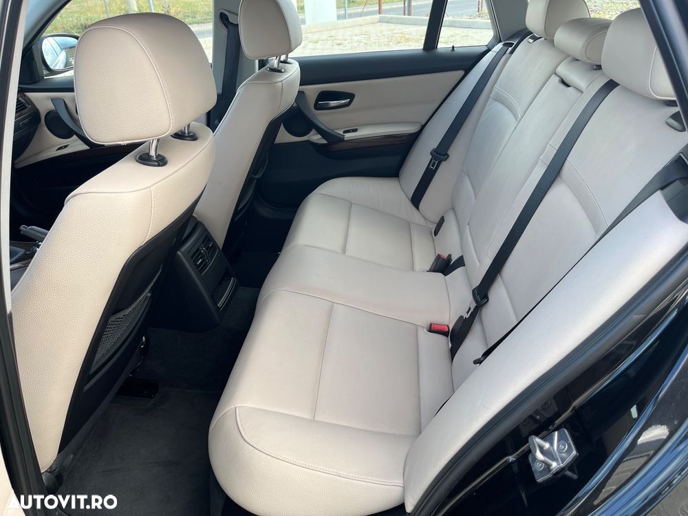BMW Seria 3 320d - 16