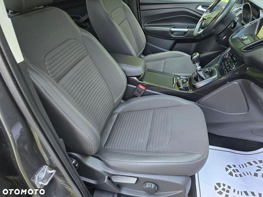 Ford Kuga 2.0 TDCi 4WD Titanium - 20