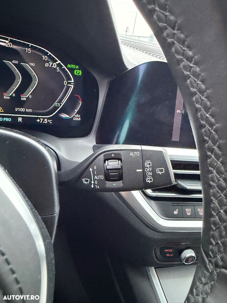 BMW Seria 3 320d Aut. Advantage - 31