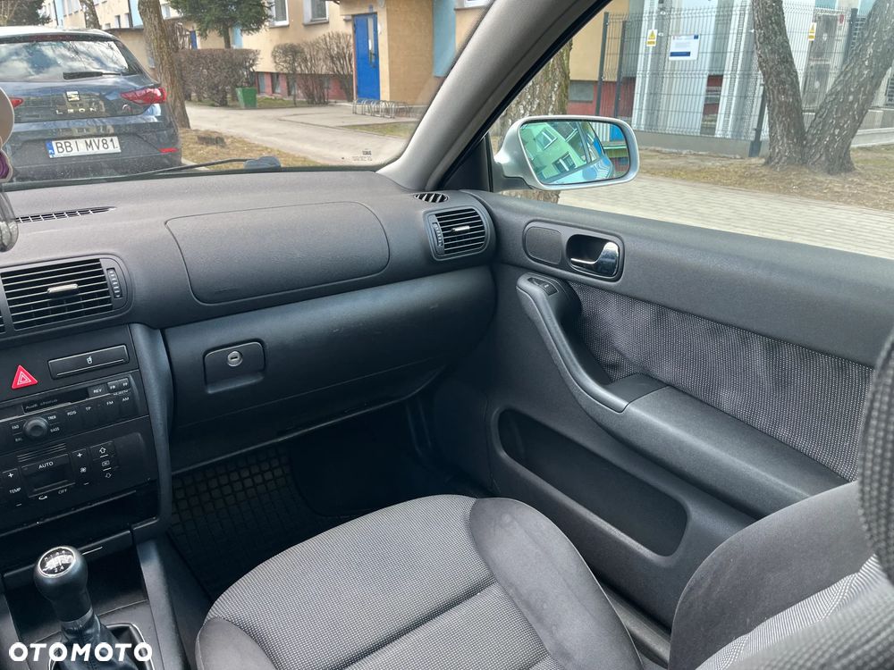 Audi A3 Sportback 1.6 Ambition - 7