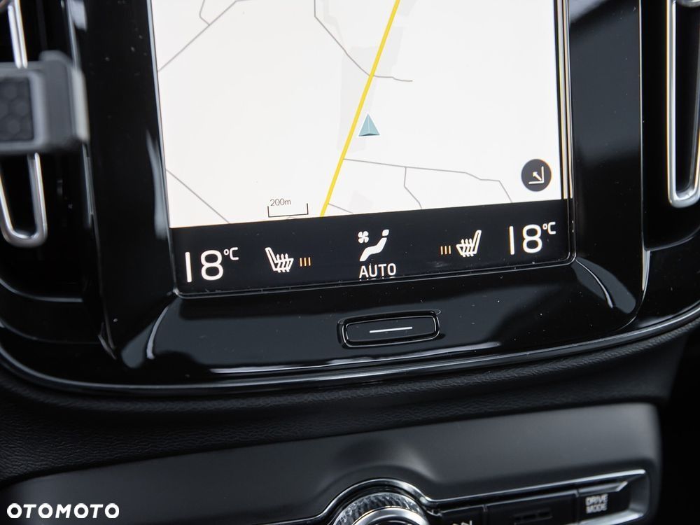 Volvo XC 40 D3 SCR Inscription - 24