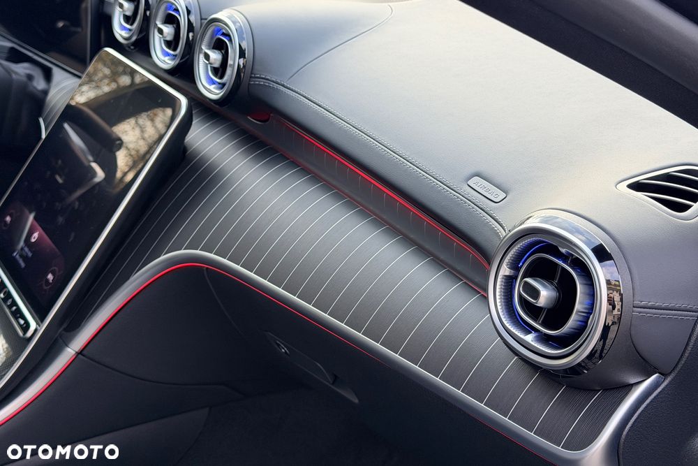 Mercedes-Benz Klasa C 300 9G-TRONIC - 30