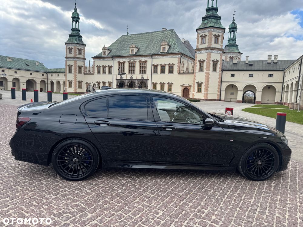 BMW Seria 7 740d xDrive - 11