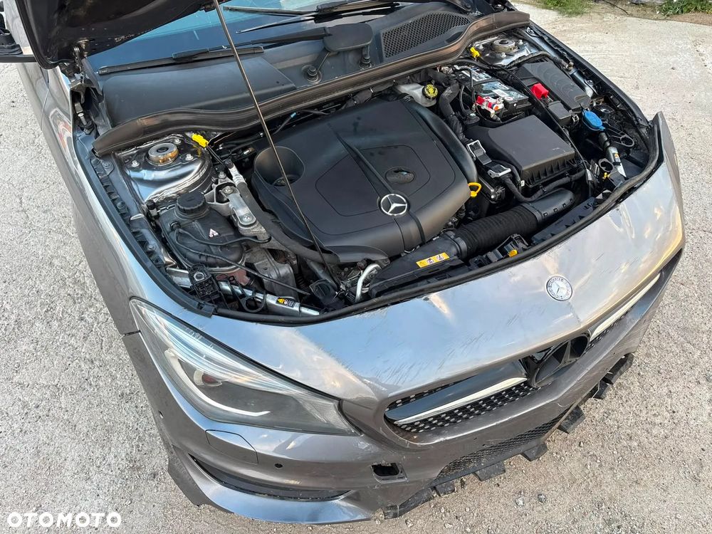 Mercedes-Benz CLA 200 d 7G-DCT AMG Line - 24