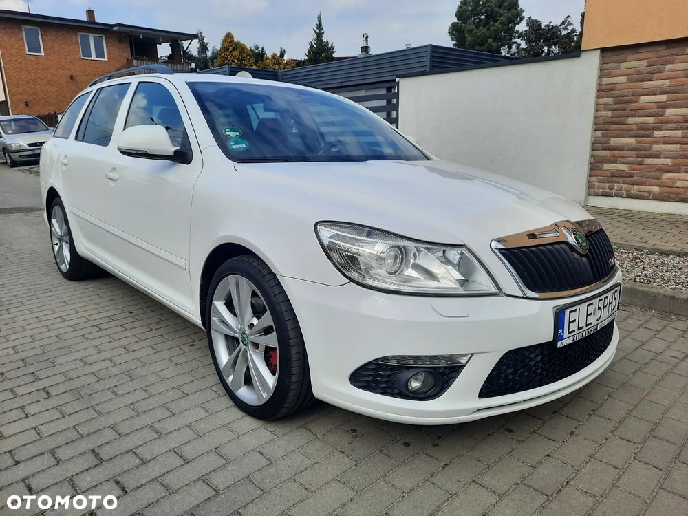 Skoda Octavia 2.0 TDI CR DPF RS - 1