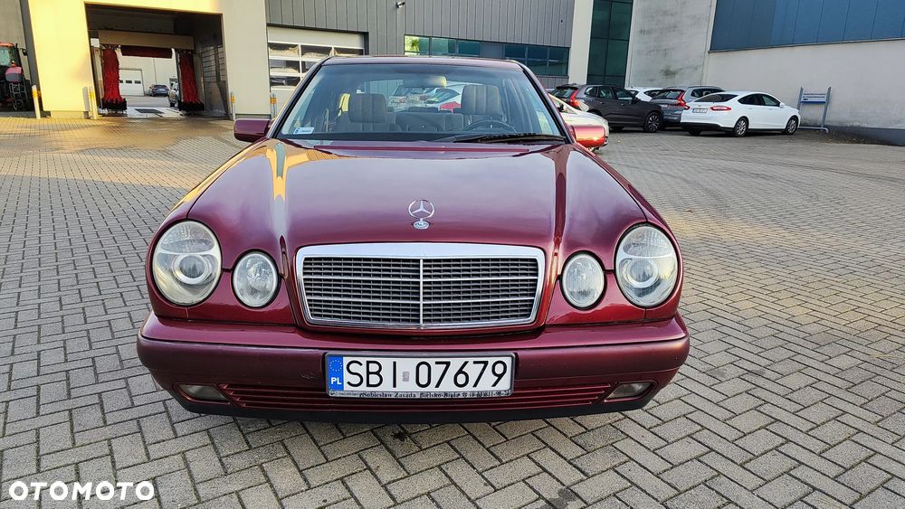 Mercedes-Benz Klasa E 200 CDI Elegance - 3