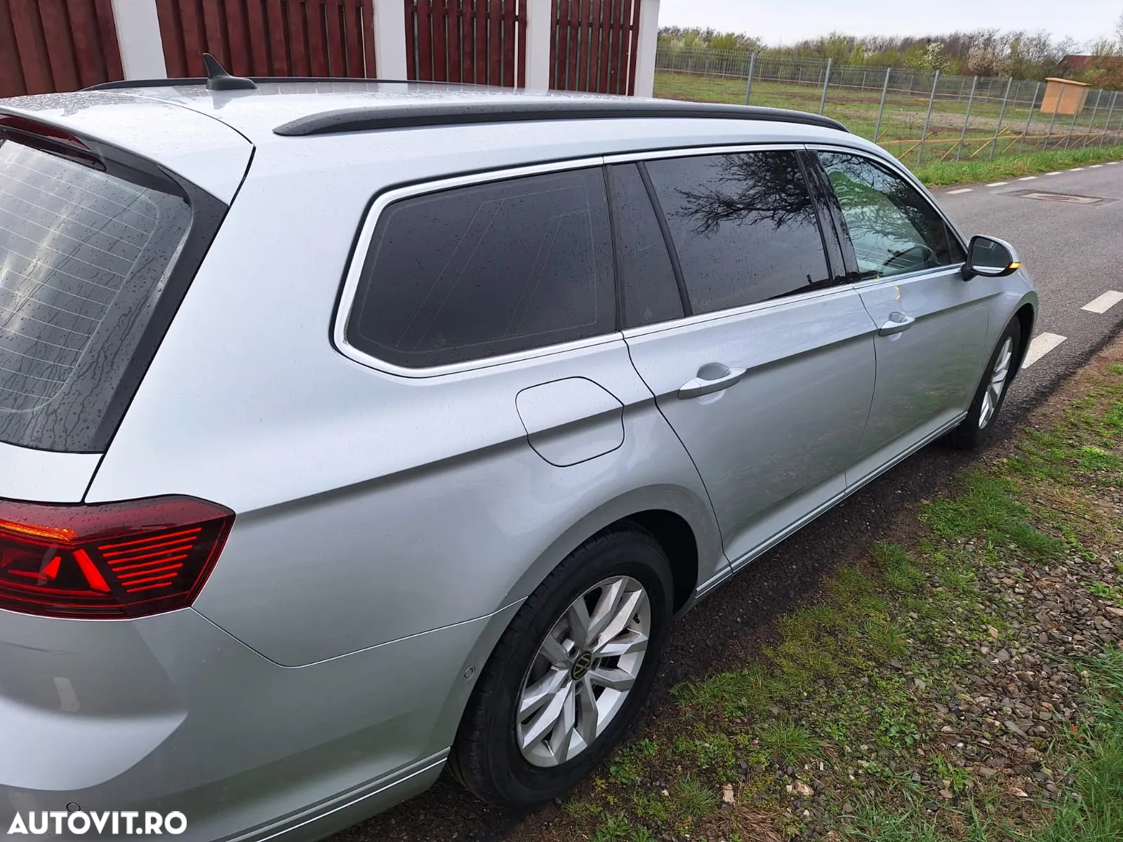 Volkswagen Passat Variant 2.0 TDI DSG Business - 5