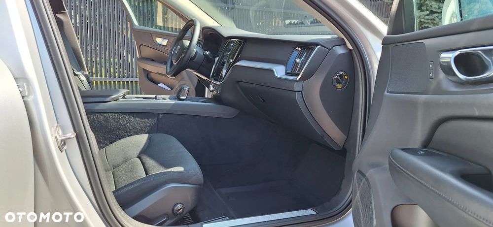 Volvo V60 B3 B Momentum Pro - 13