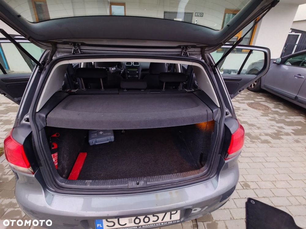Volkswagen Golf 1.6 Comfortline - 4