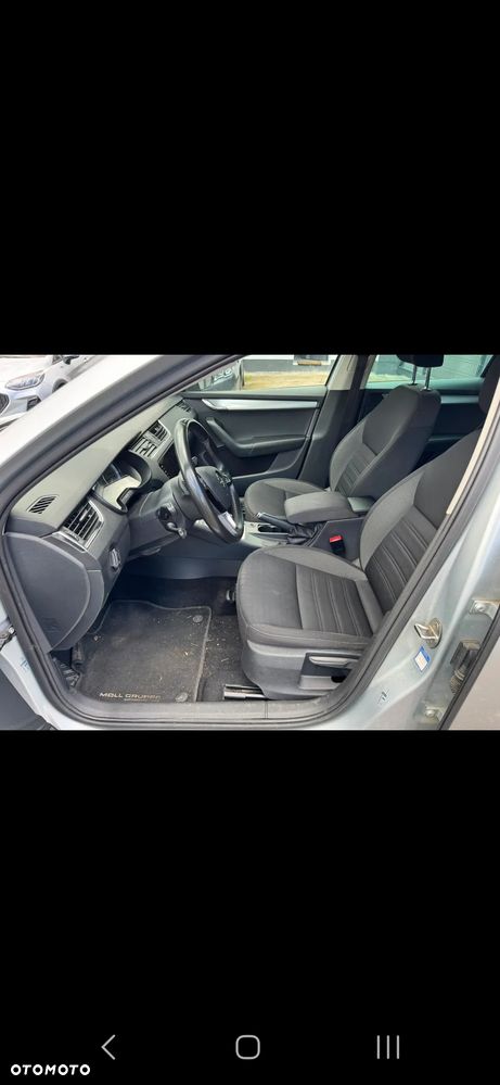 Skoda Octavia 2.0 TDI DSG Style - 9