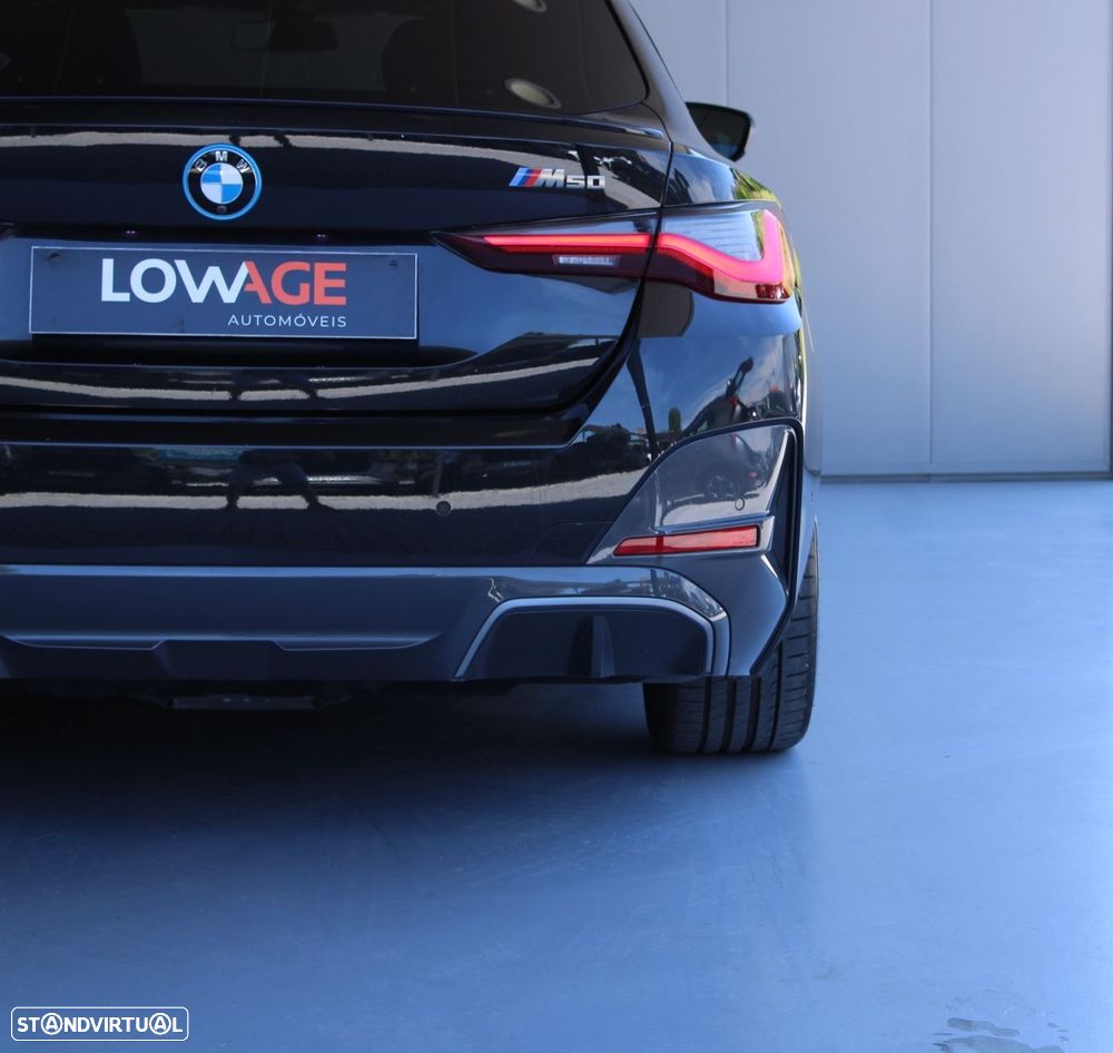 BMW i4 eDrive40 Pack Desportivo M - 14