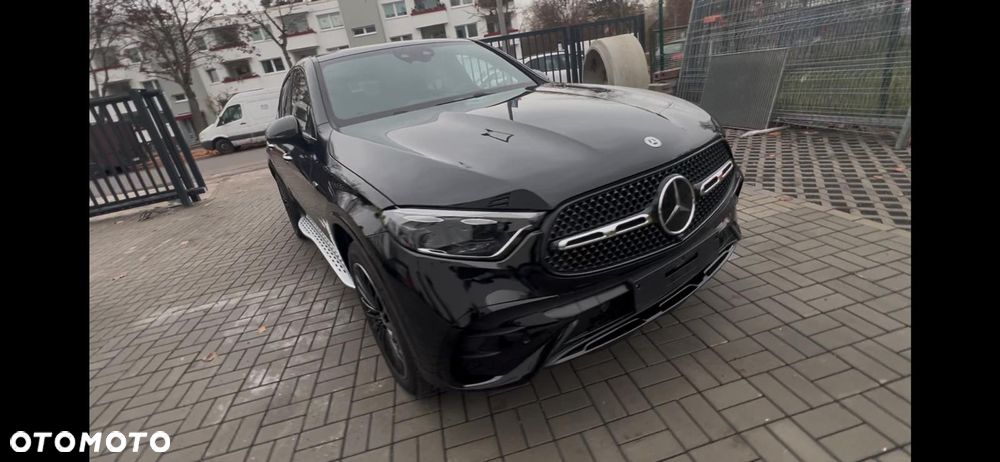 Mercedes-Benz GLC - 1