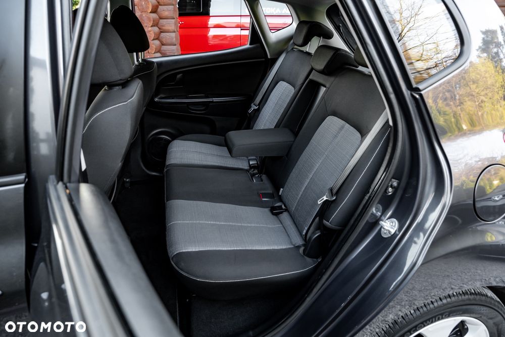 Kia Venga 1.6 CVVT Vision - 20