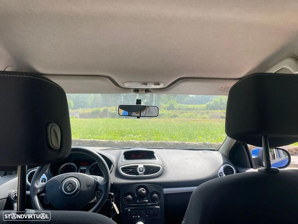Renault Clio - 13
