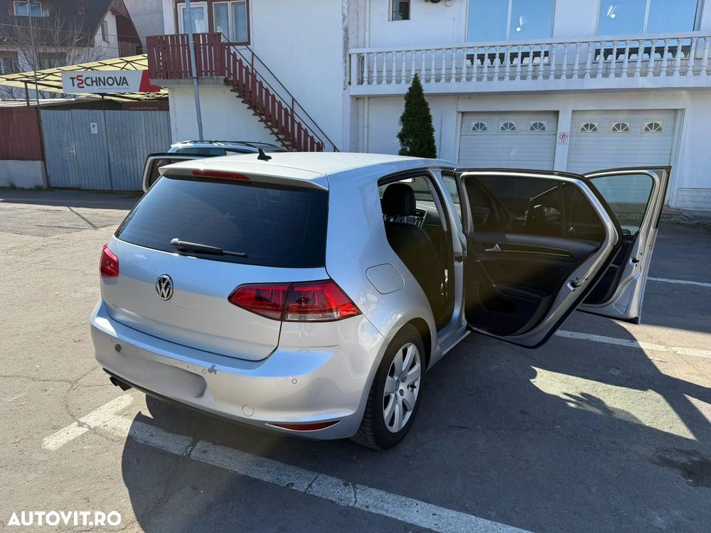 Volkswagen Golf 2.0 TDI DSG BMT Highline - 2