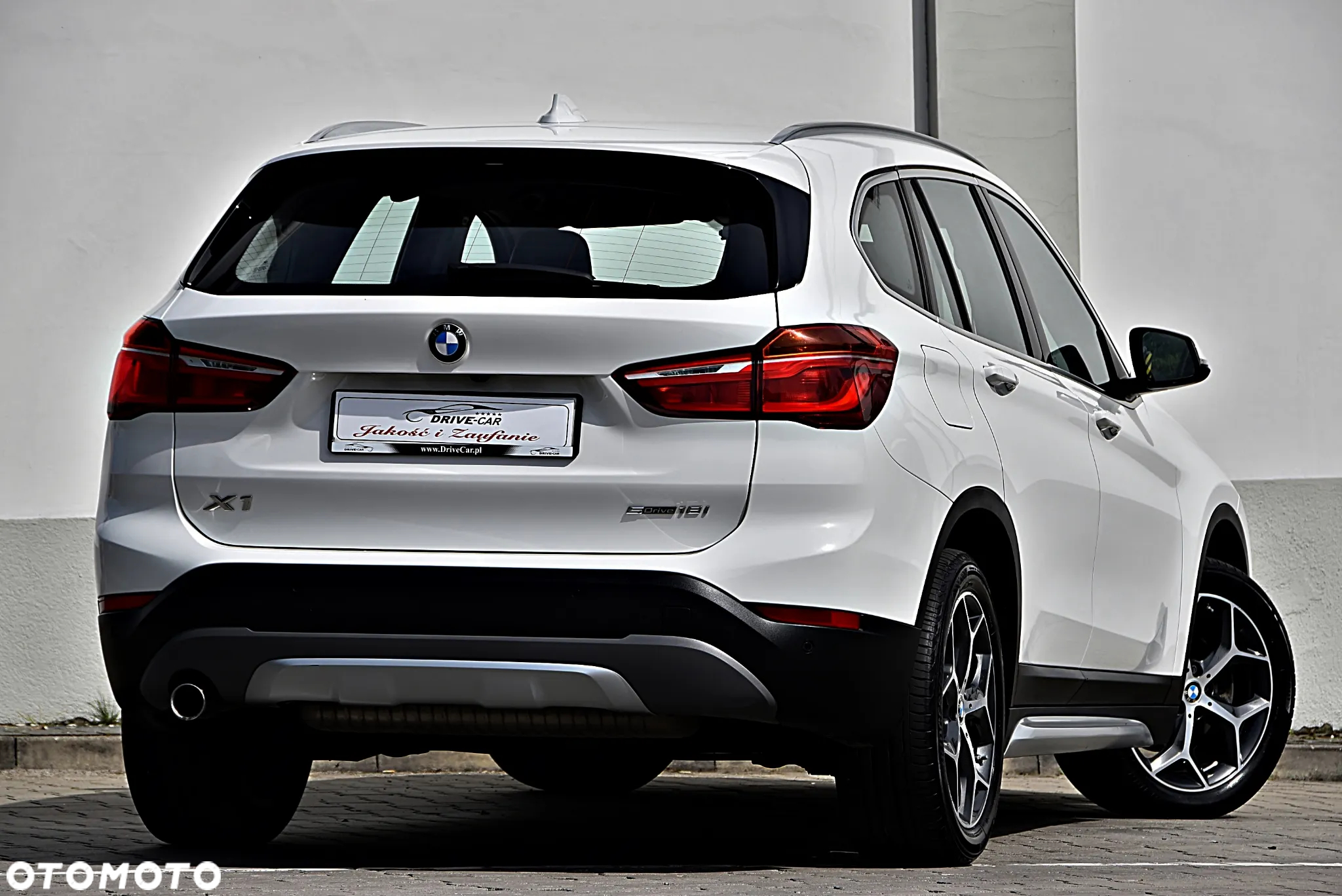 BMW X1 sDrive18i GPF xLine - 5
