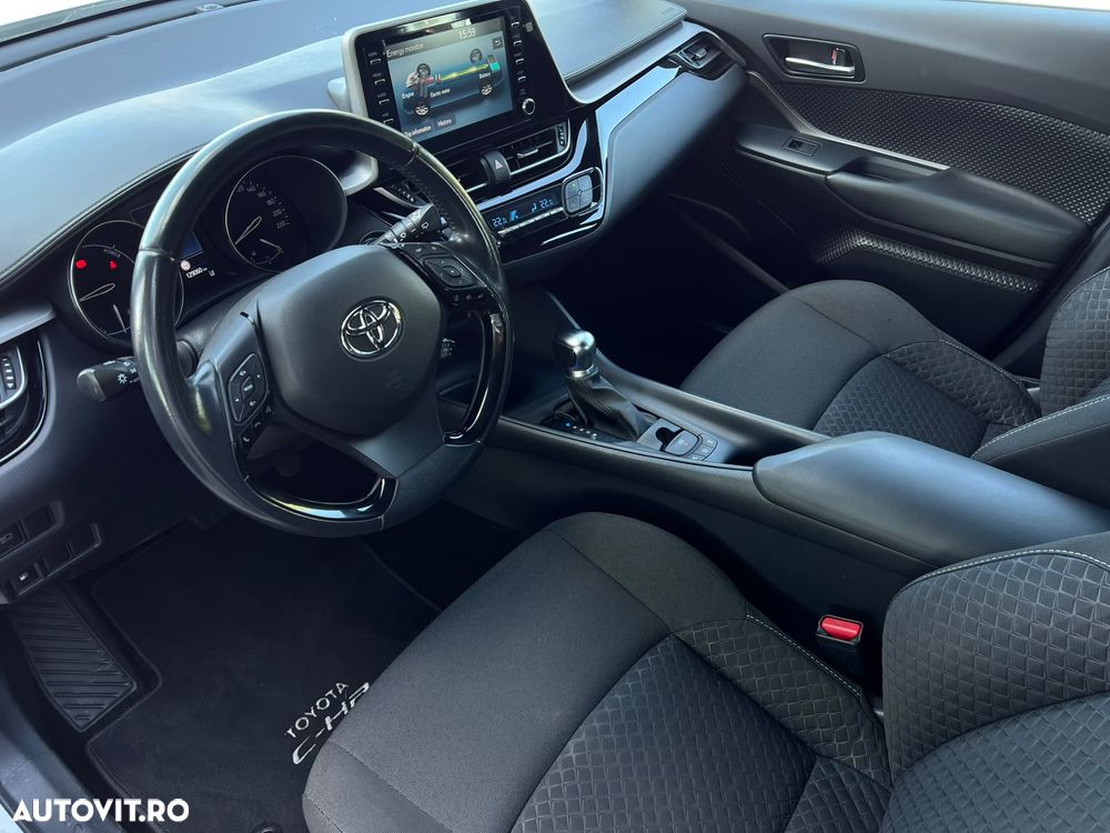 Toyota C-HR - 14