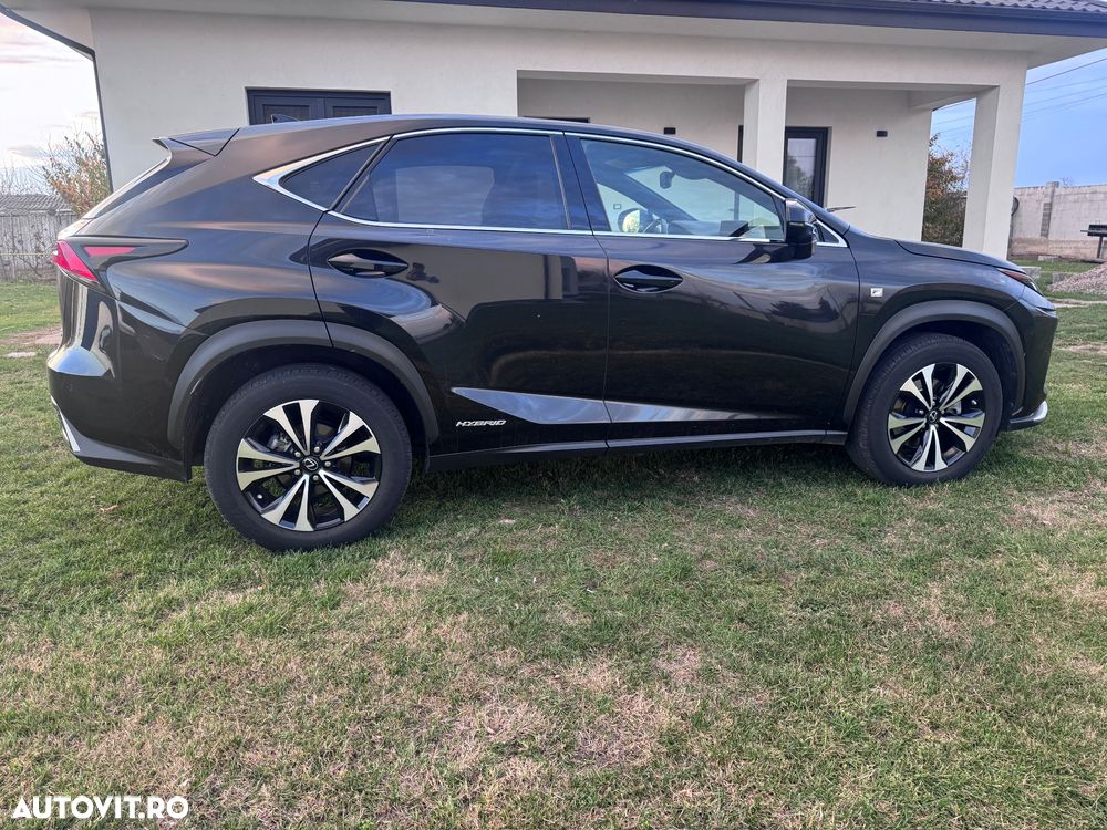 Lexus Seria NX 300h AWD F Sport - 6