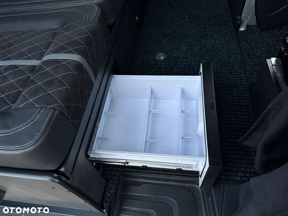 Mercedes-Benz Sprinter - 18