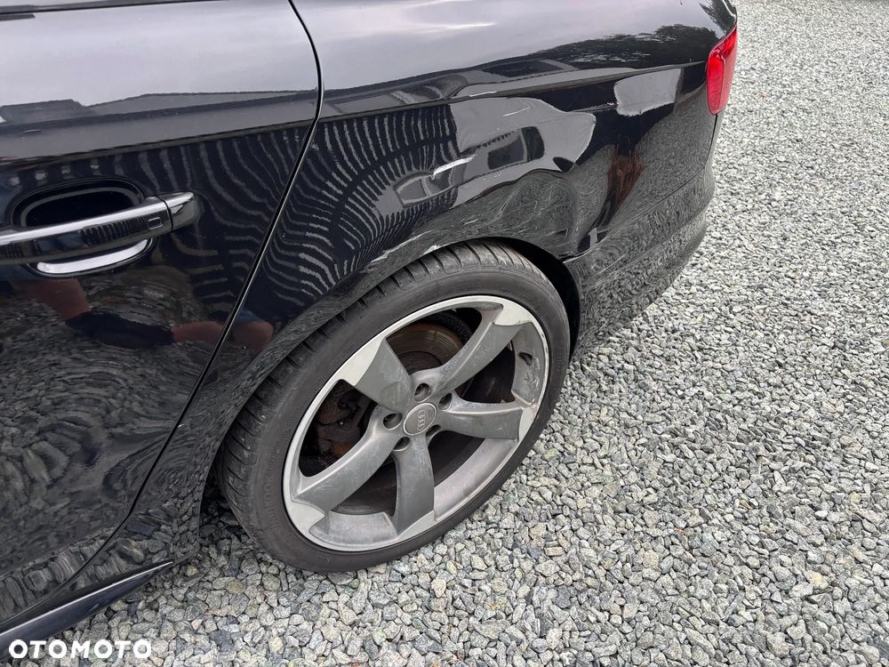 Audi A4 Avant 2.0 TDI DPF clean diesel quattro S tronic S line Sportpaket - 27