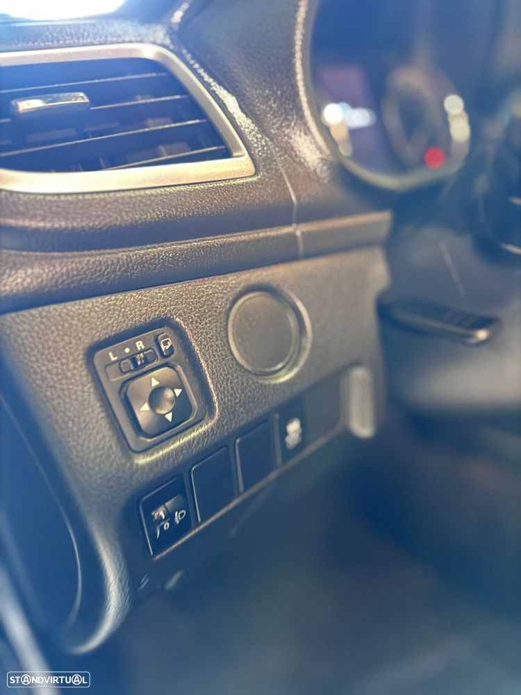 Mitsubishi L200 2.3 DI-D Strakar Space Cab Intense 4WD - 40