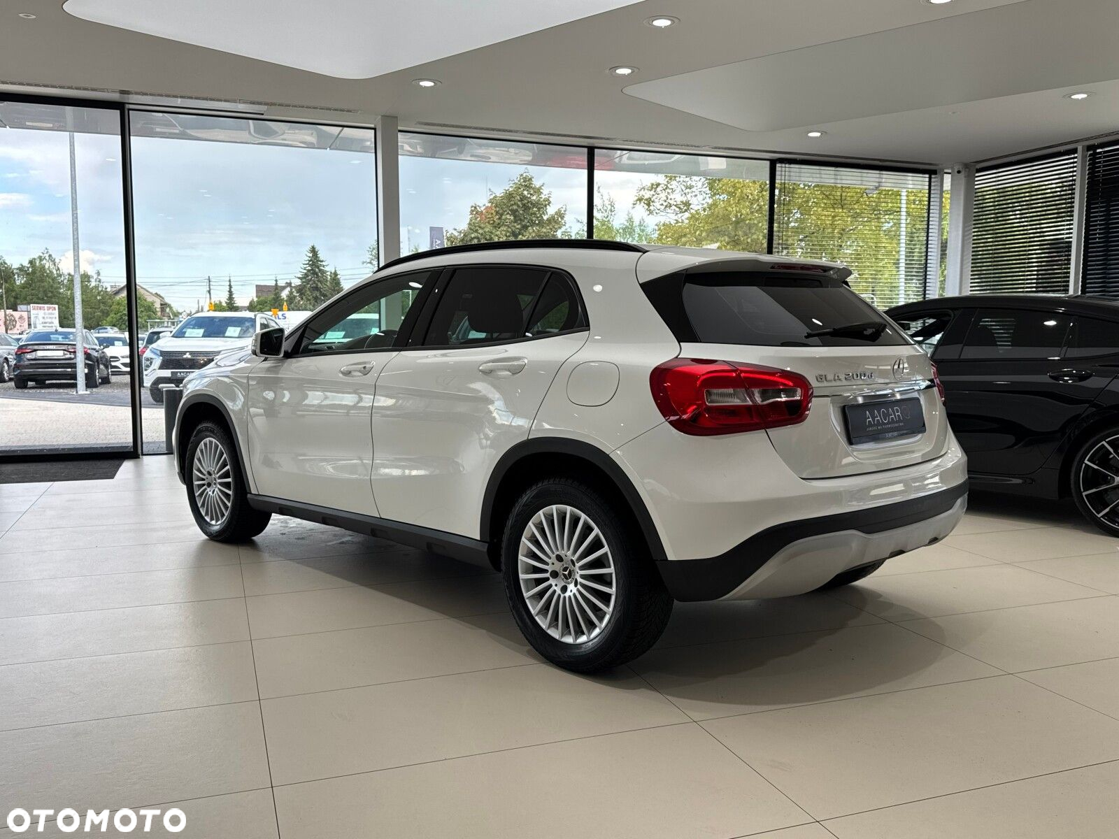 Mercedes-Benz GLA 200 d 7G-DCT - 3