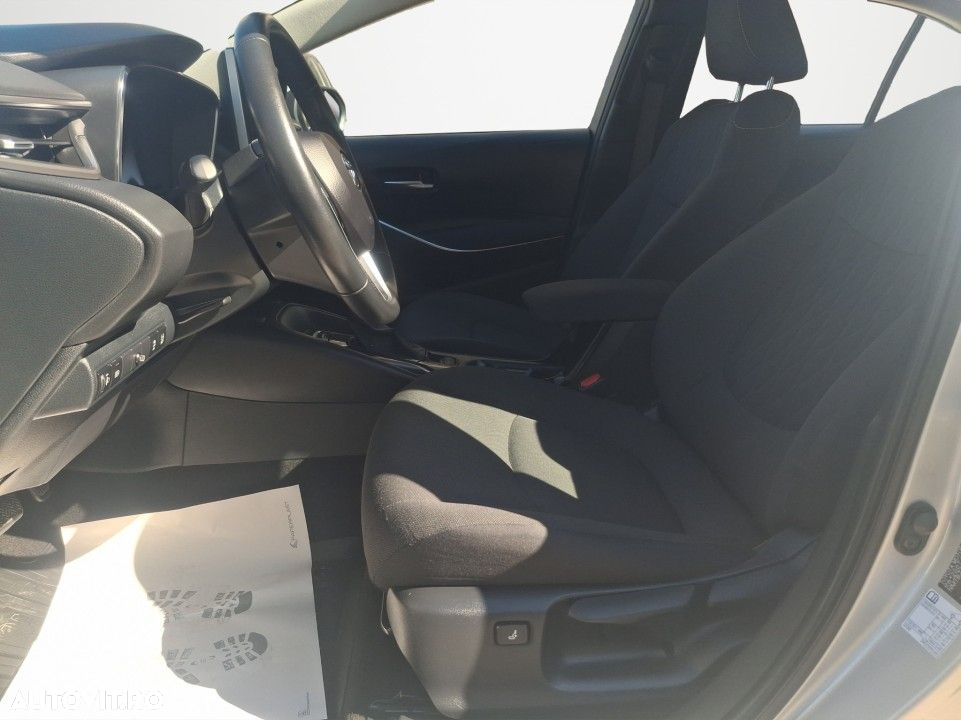 Toyota Corolla - 9