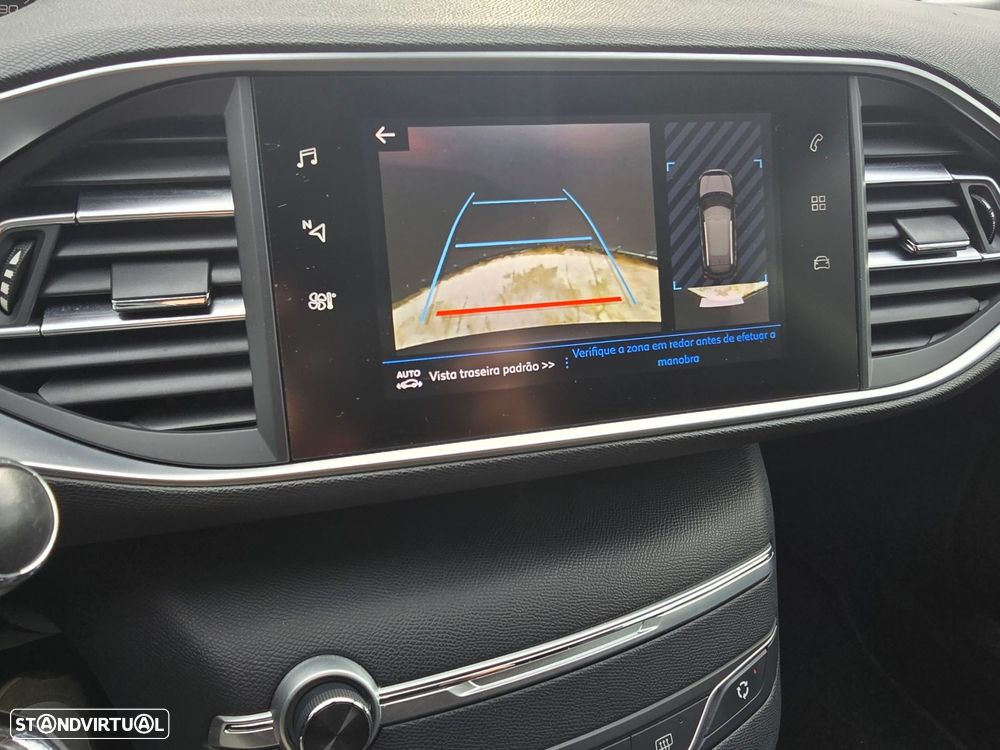 Peugeot 308 SW 1.5 BlueHDi Allure EAT6 - 28