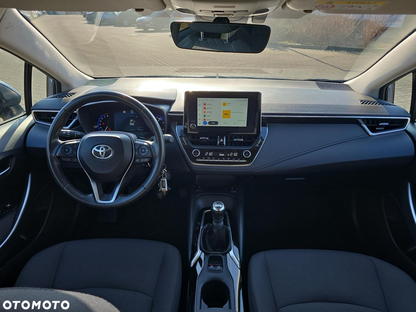 Toyota Corolla - 10