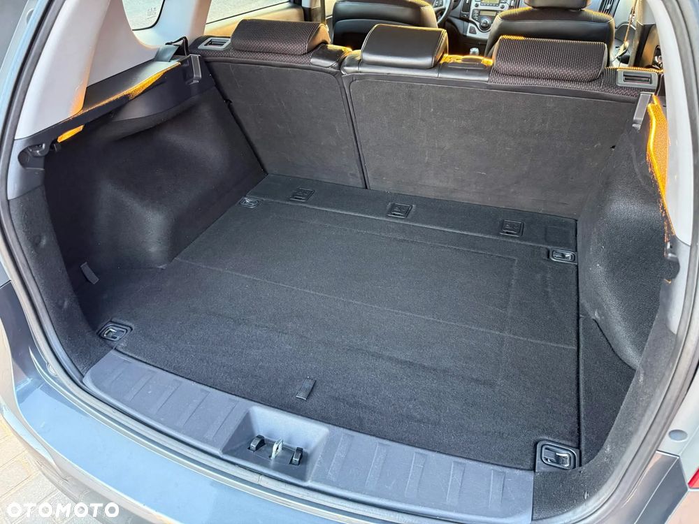 Hyundai i30 i30cw 1.6 CRDi FIFA WM Edition - 15