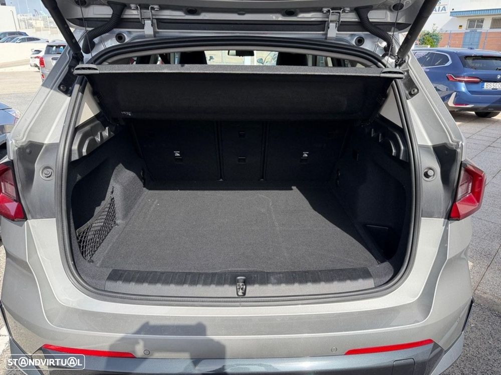 BMW iX1 eDrive20 xLine - 18