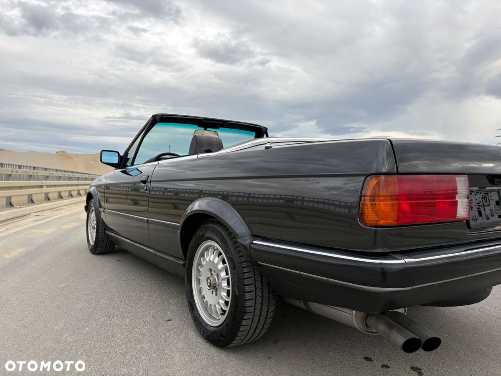 BMW Seria 3 320i - 9